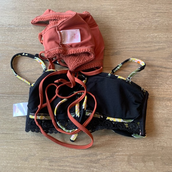 Xhilaration women’s bundle 2pc bikini tops - Picture 10 of 11